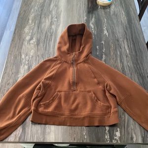 Lululemon Scuba Half Zip Size:2 Colour:Teddy Brown
